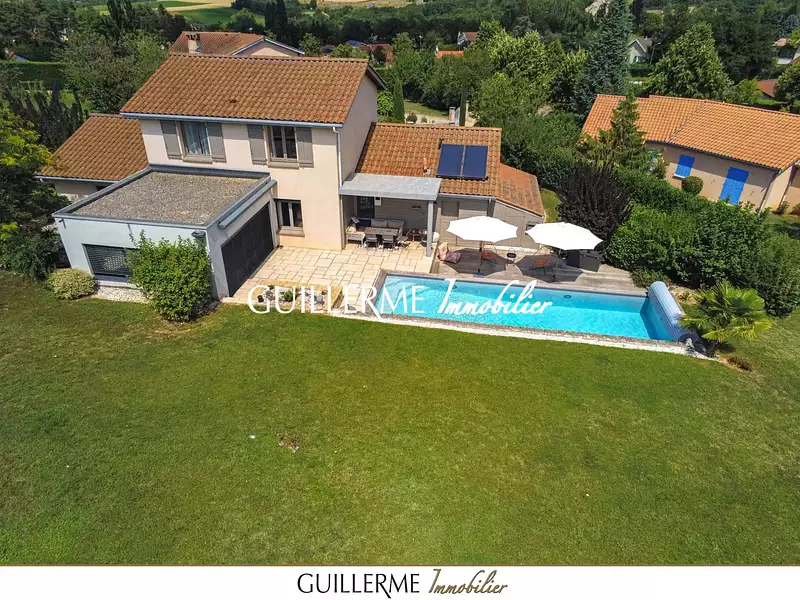 Maison, 168 m²