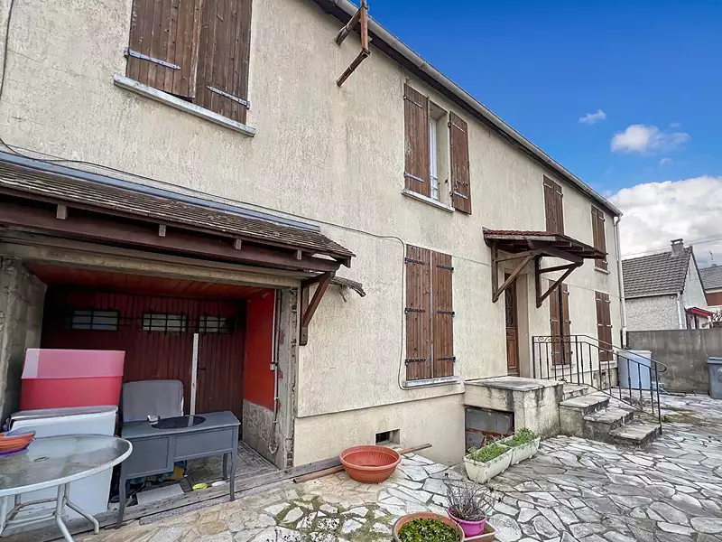 Immeuble, 160 m²