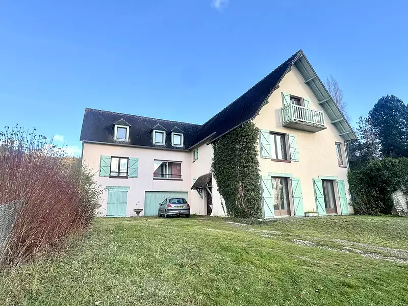 Maison, 330 m²