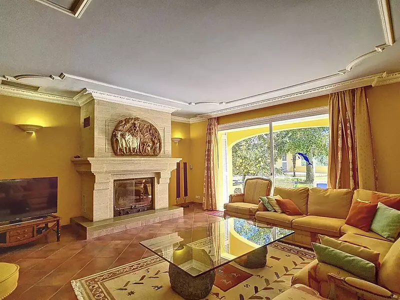 Maison, 420 m²