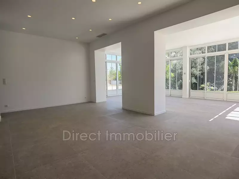 Maison, 245 m²