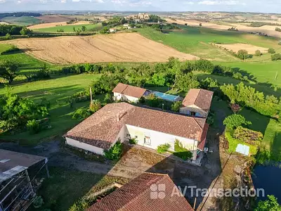 Maison, 444 m²