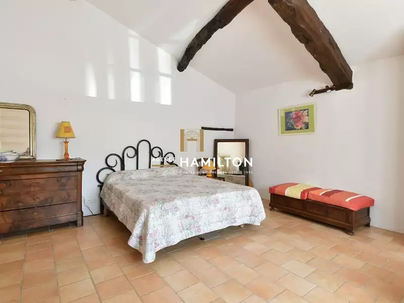 Maison, 223 m²