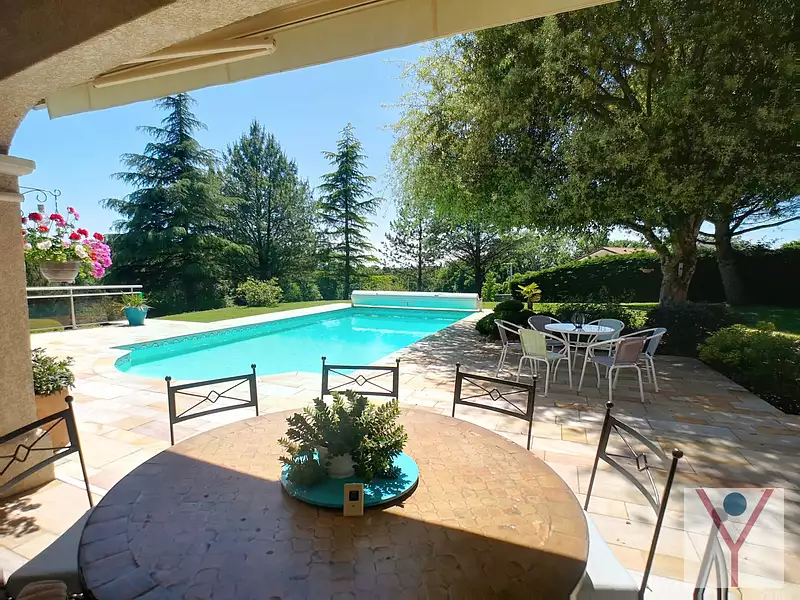 Maison, 258,2 m²