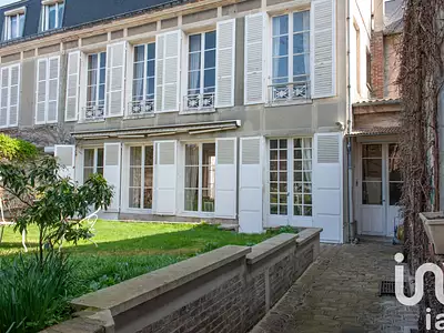 Maison, 229 m²