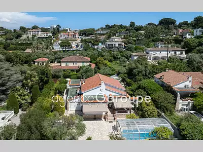 Maison, 165 m²
