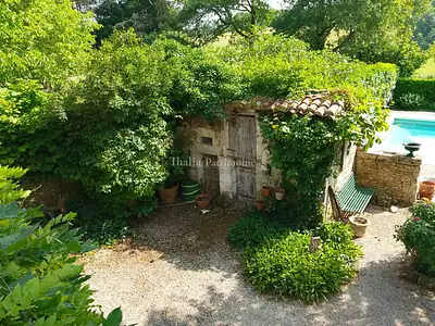 Maison, 240 m²