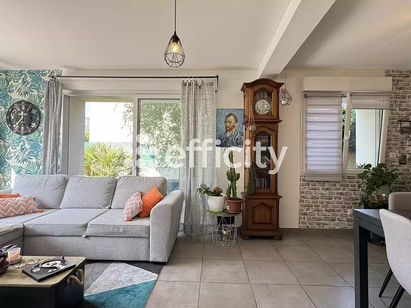 Maison, 94 m²