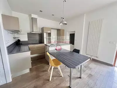 Maison, 169 m²