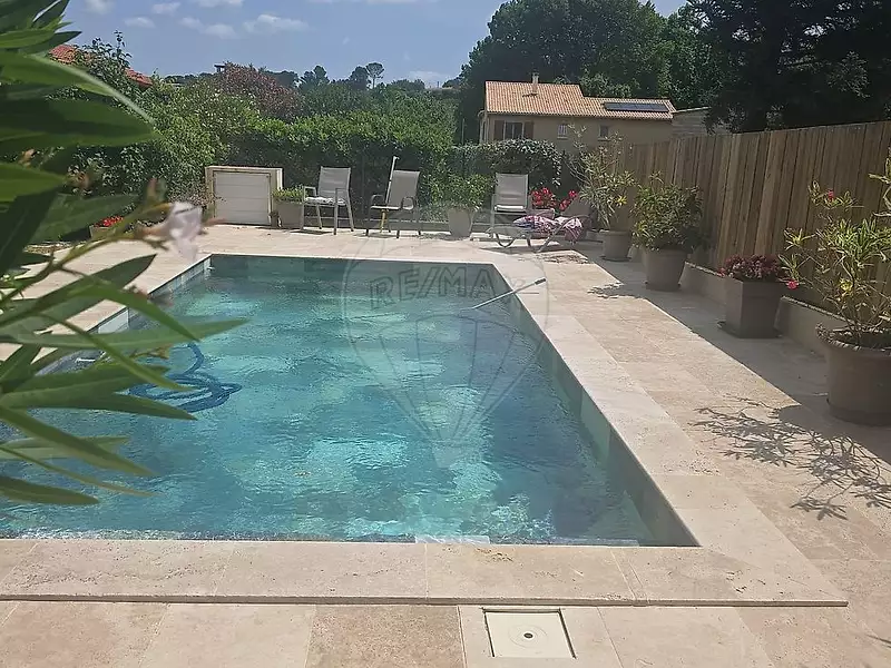Maison, 204 m²