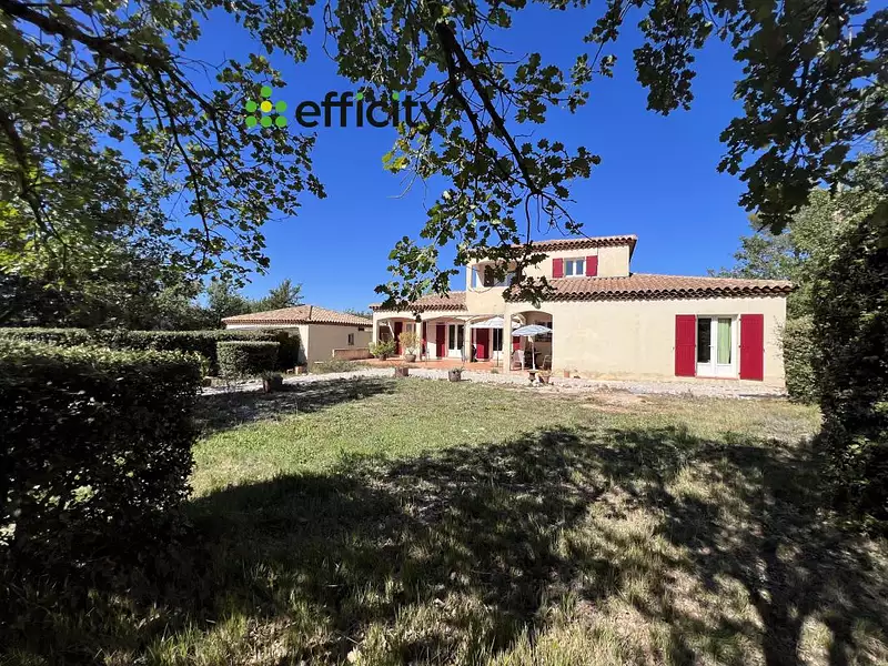 Maison, 217 m²