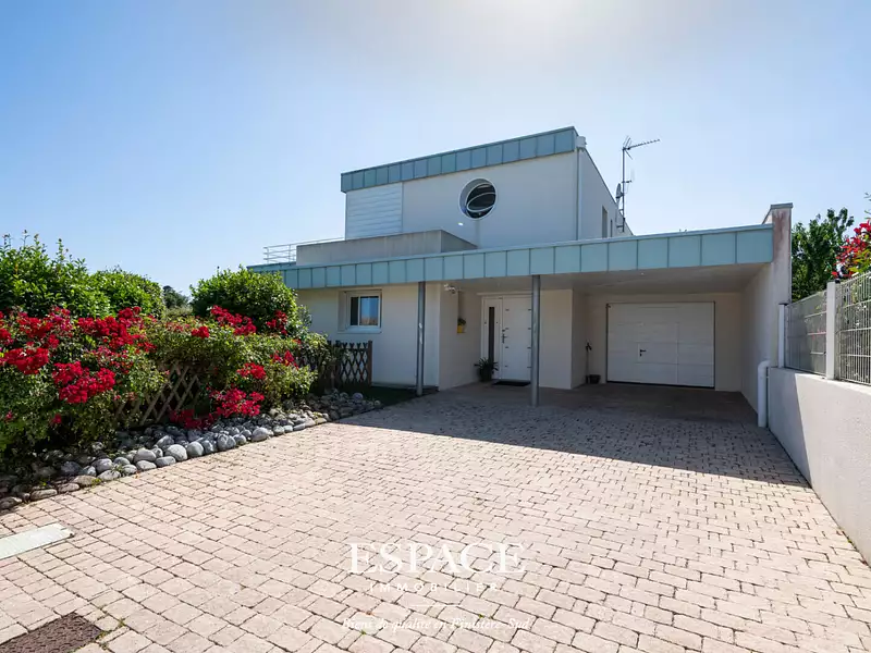 Maison, 162 m²
