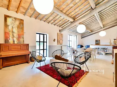 Maison, 335 m²