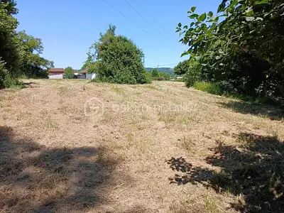 Terrain, 2 300 m²