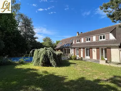 Maison, 240 m²