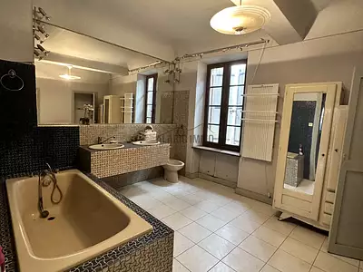 Maison, 220 m²