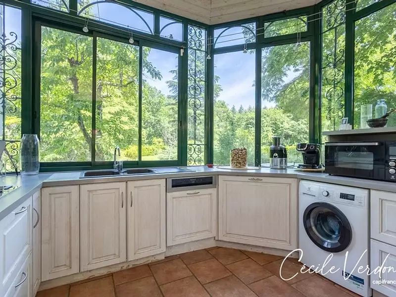 Maison, 280 m²