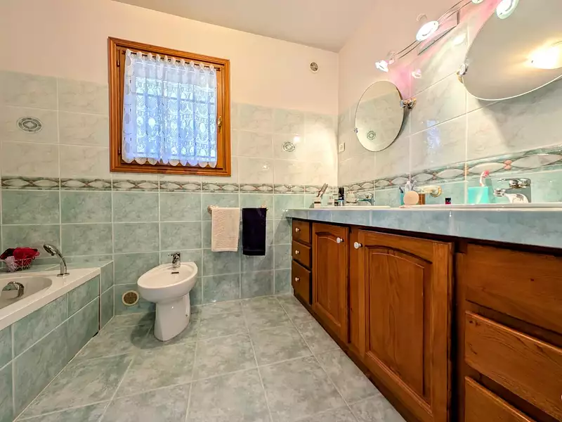 Maison, 183,93 m²