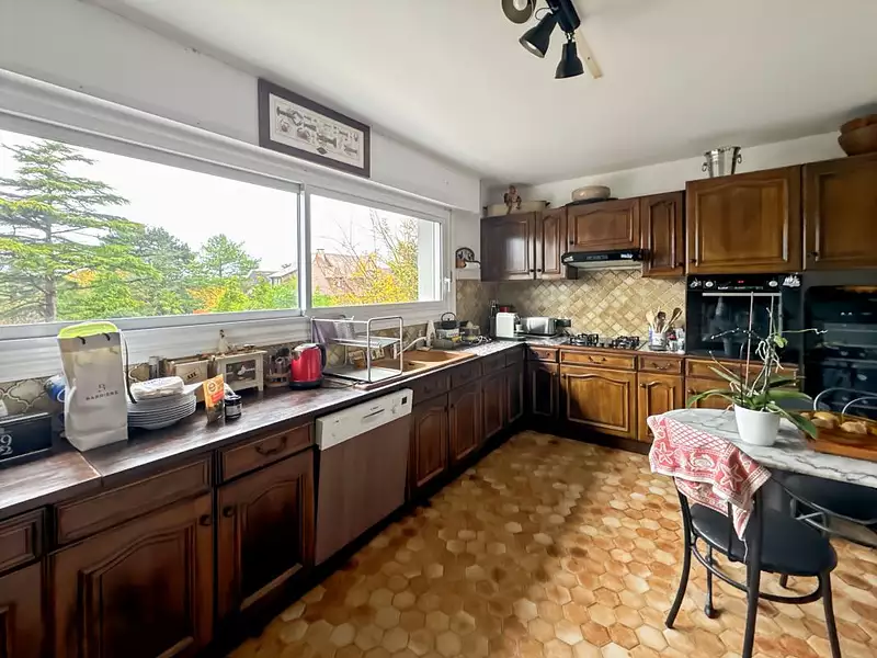 Maison, 230 m²