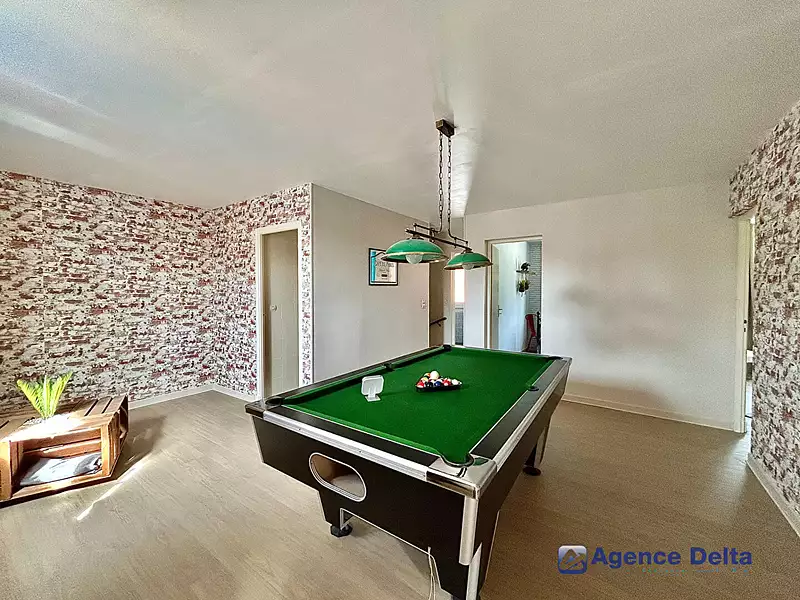 Maison, 182,93 m²