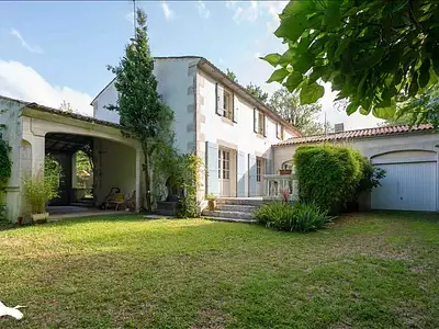 Maison, 250 m²
