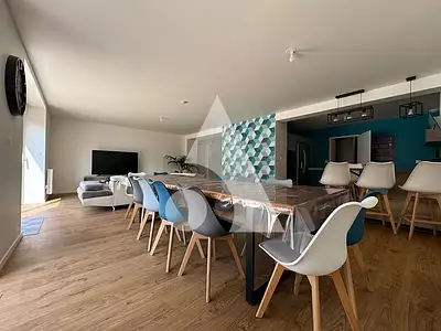 Maison, 248 m²