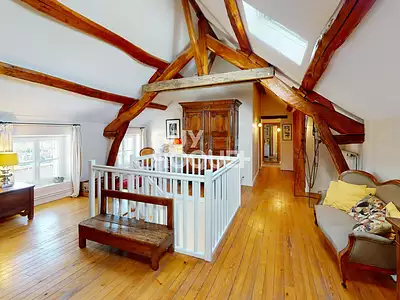 Maison, 225 m²