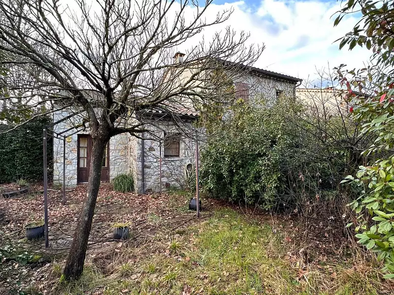 Maison, 700 m²