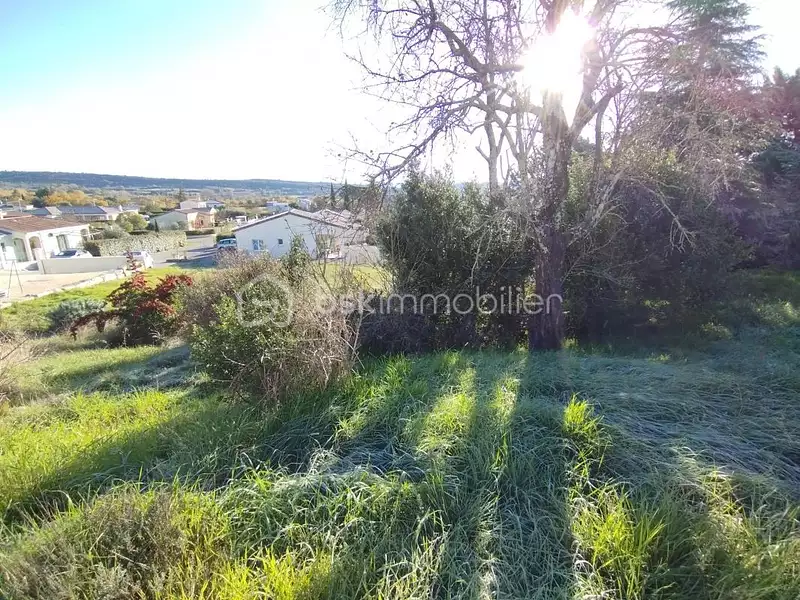 Terrain, 1 094 m²