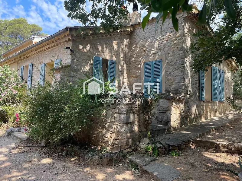 Maison, 217 m²