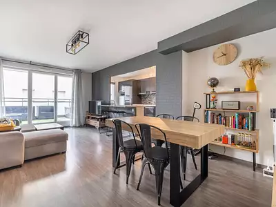 285 000 € 3 654 €/m² Appartement • 78 m² • 4 pièces • 3 chambres Athis-Mons (91200)
