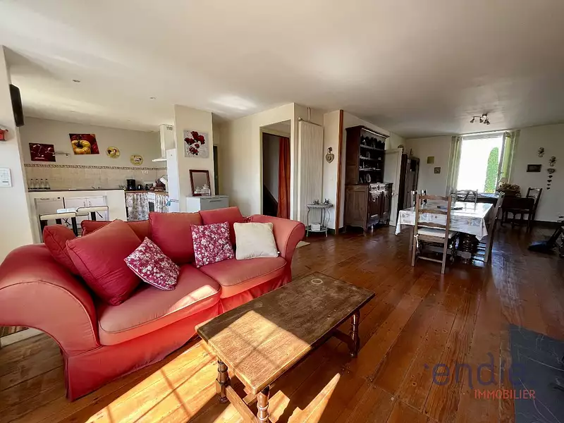 Maison, 158 m²