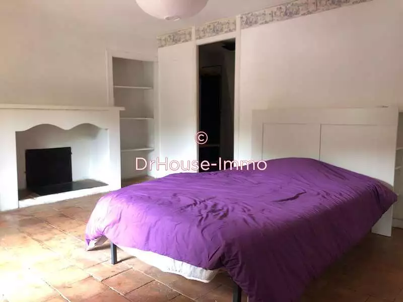 Immeuble, 280 m²