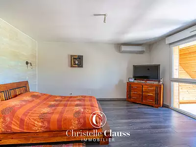 Maison, 245 m²
