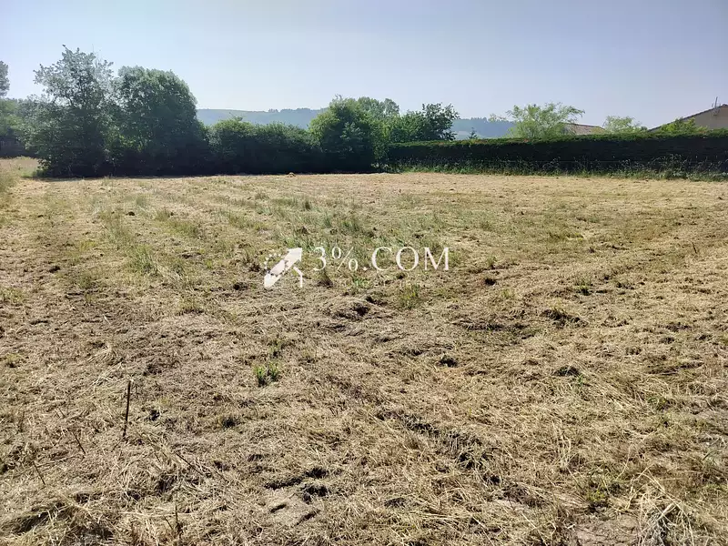 Terrain, 750 m²