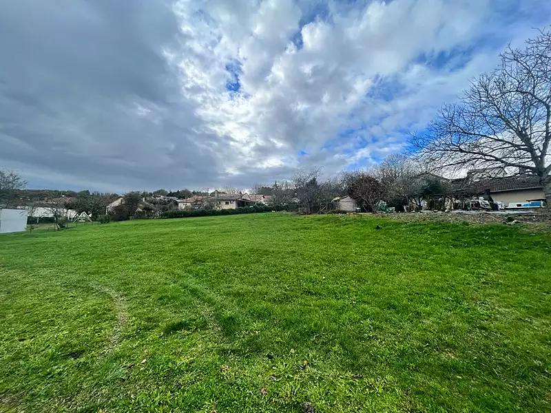 Terrain, 1 340 m²