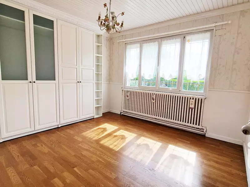 Maison, 250 m²