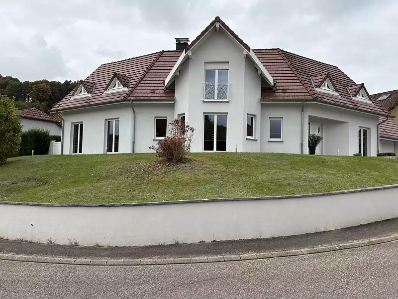 Maison, 230 m²