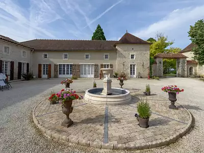 Maison, 563 m²