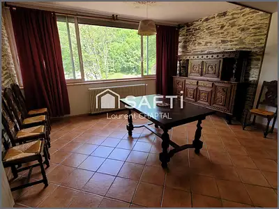 Maison, 304 m²