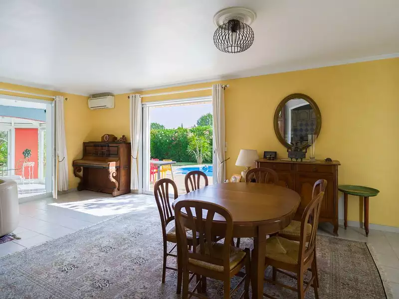 Maison, 141 m²