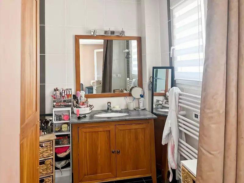 Maison, 235 m²
