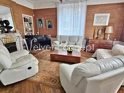 Maison, 250 m²