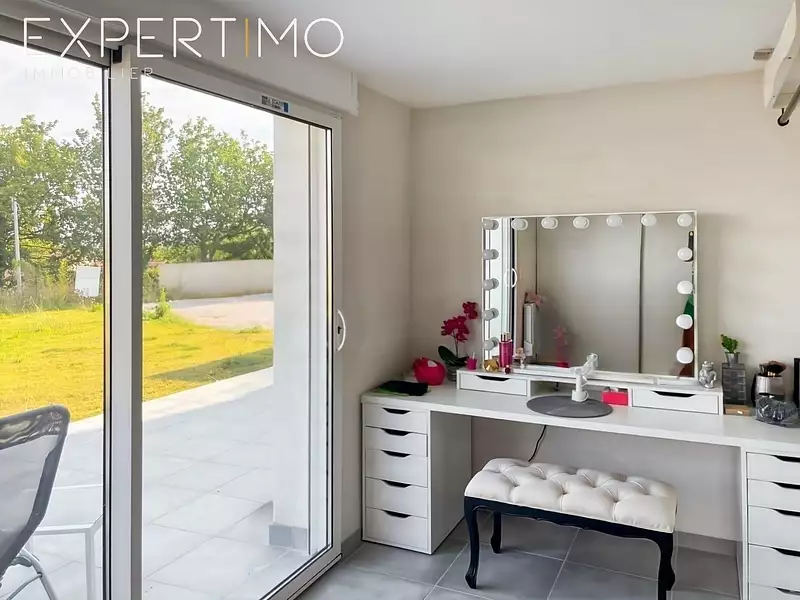 Maison, 220 m²