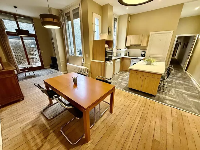 Appartement, 159 m²