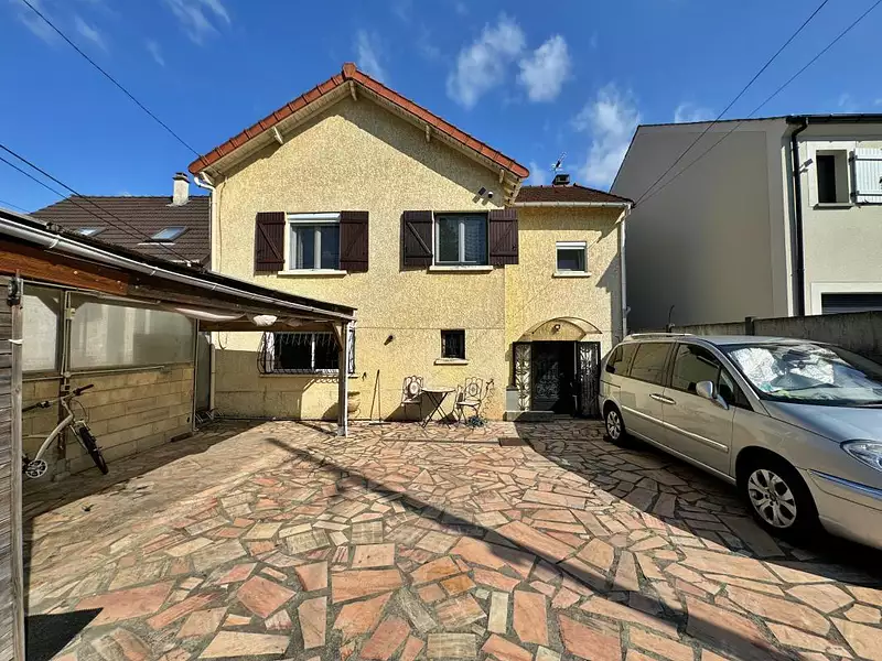 Maison, 144 m²