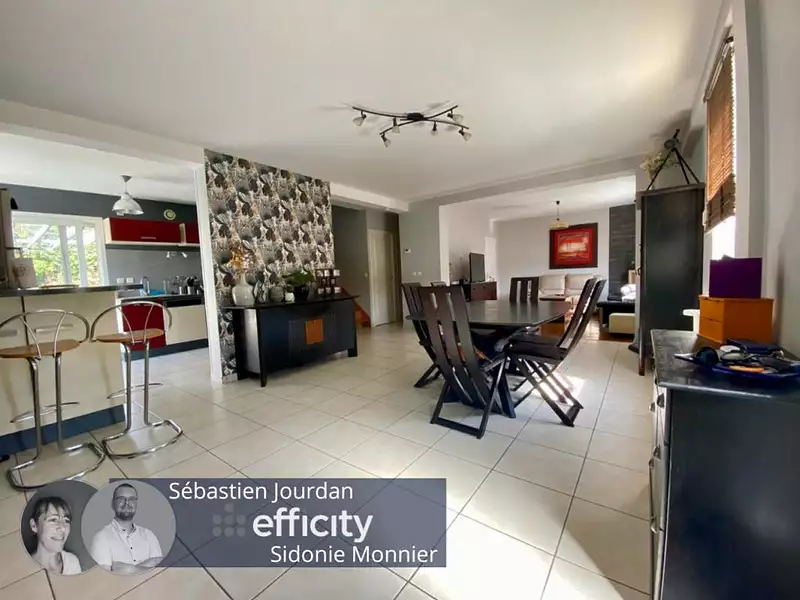 Maison, 113 m²
