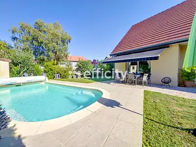 Maison, 175 m²