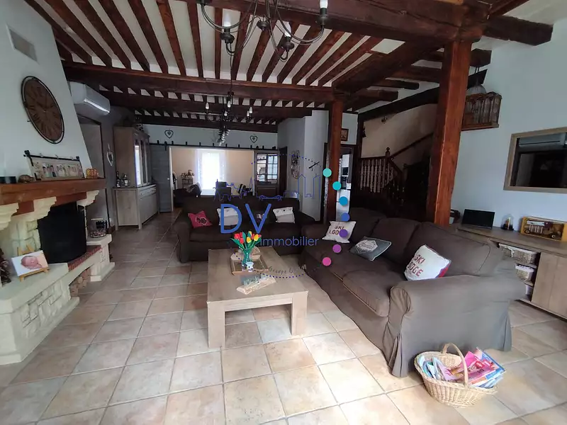 Maison, 221 m²