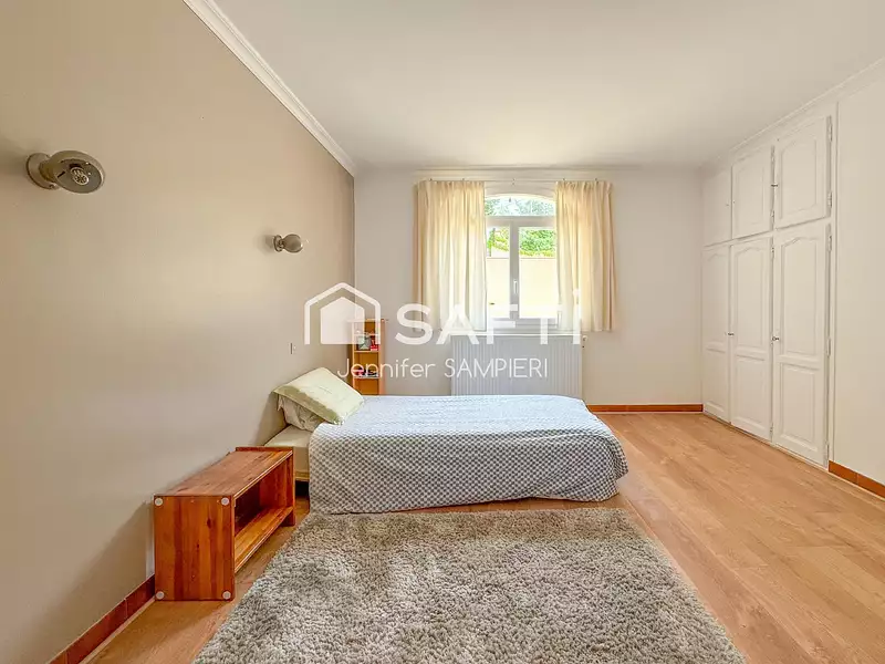 Maison, 208 m²
